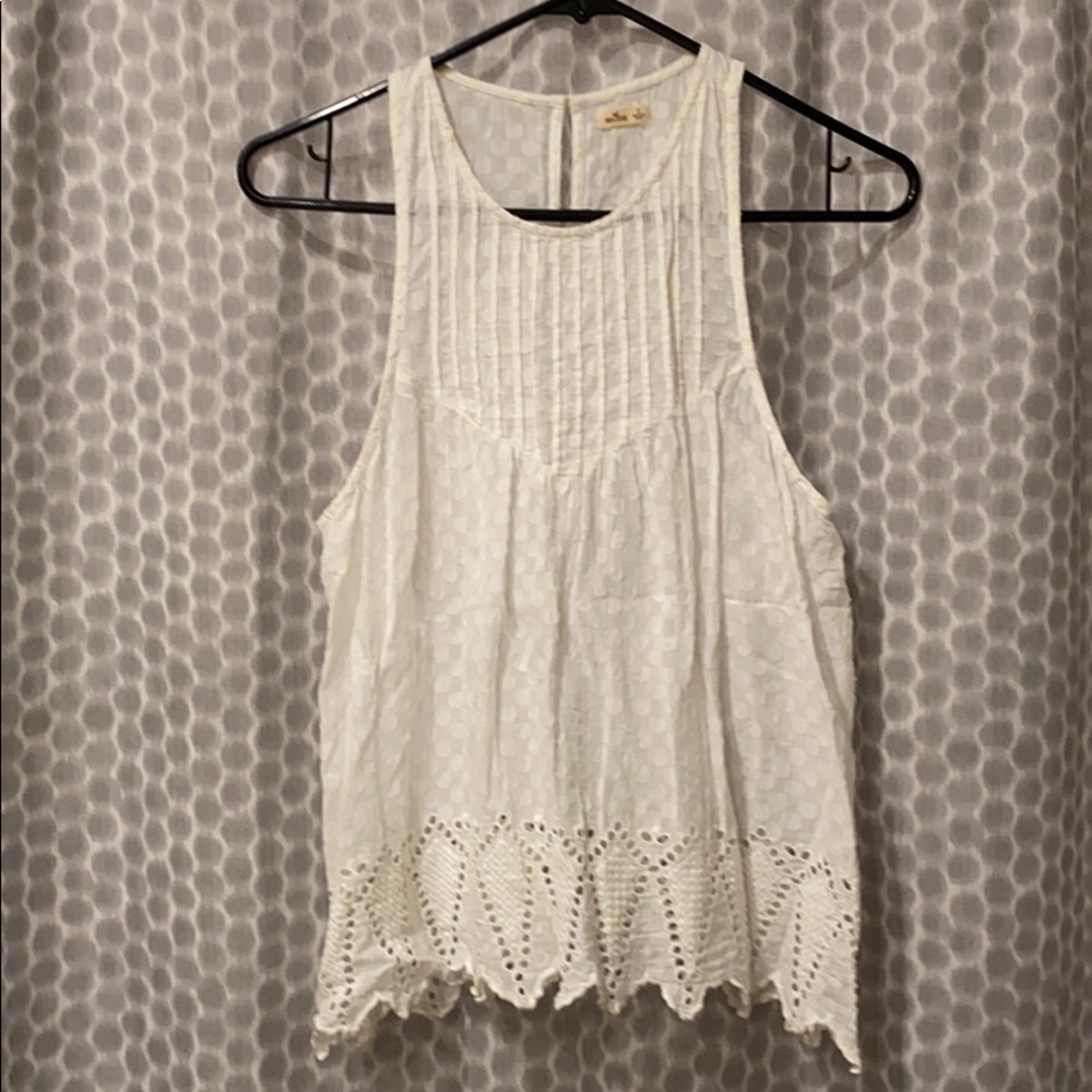 Hollister tank